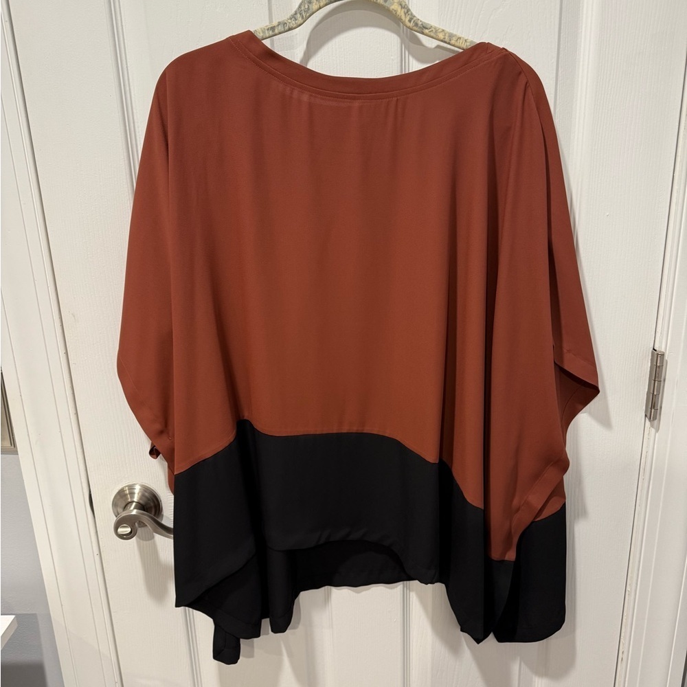 Chico’s Blouse- Two Tone - Picture 2 of 6
